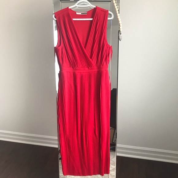 Tracy Reese Pleated Midi Dress - Picture 2 of 4